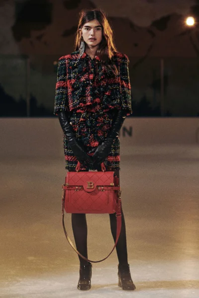 Look 7